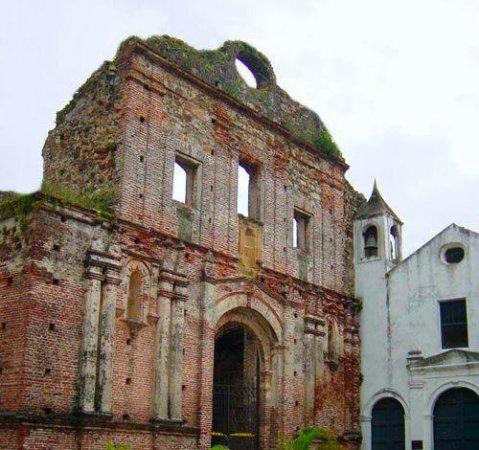 arco chato casco viejo panama