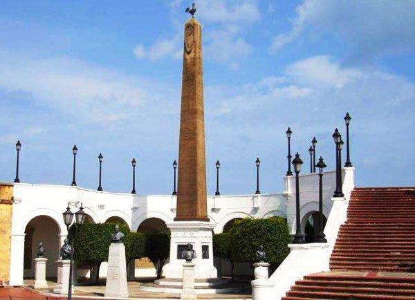 plaza francia casco viejo panama