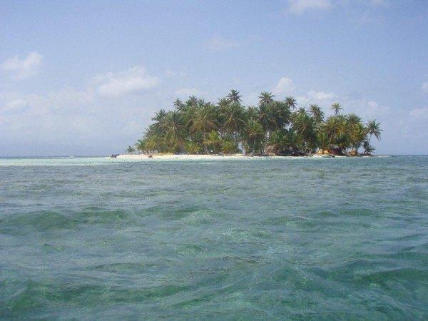 base camp at Isla Perro Grande