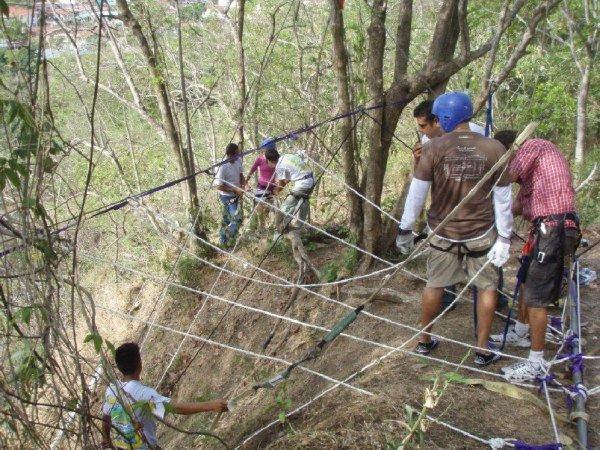 team building rappel red bull